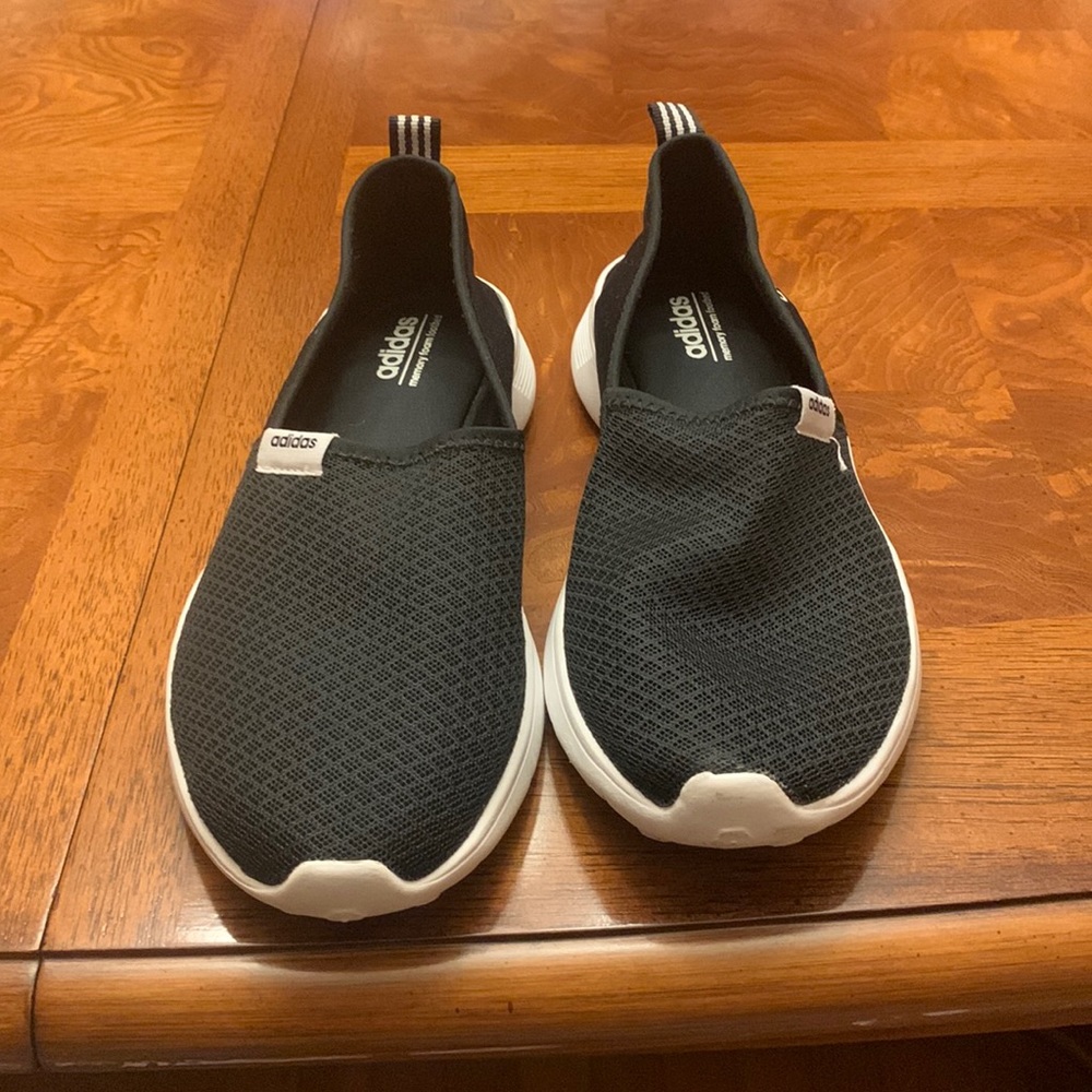 Barely Worn Adidas Slip ons